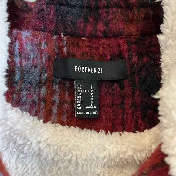 Plaid Sherpa-Lined Trucker Jacket - Picture 9 of 16